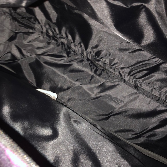 Gloria Vanderbilt — Polka Dot Rolling Duffel - Picture 5 of 6